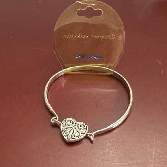 3/$22
Child custom jewelry Silver tone Bracelet w/ Red Heart Charm Two sided - Picture 2 of 4